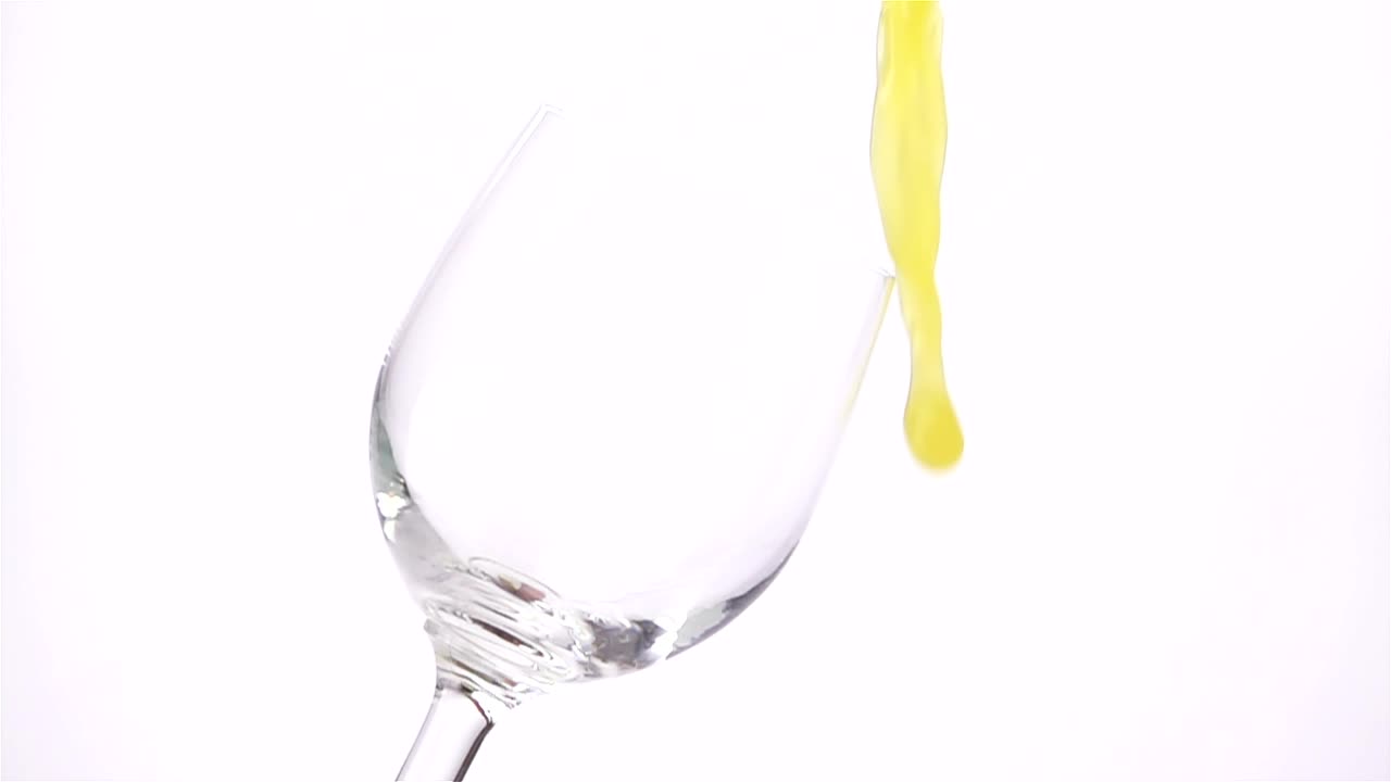 Video Stock Pouring Orange Juice On A Glass Live Wallpaper Free - Free Download