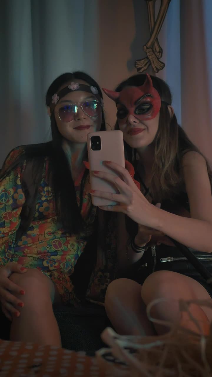 Free Stock Video Two Friends Dressed Up For Halloween Taking A Selfie Live Wallpaper - Free Download