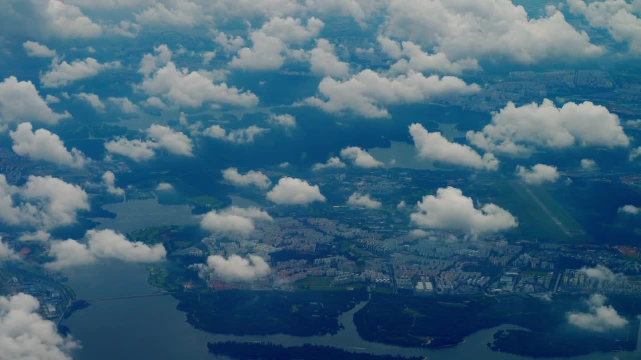Stock Video Cloudy Sky And City View From The Airplane Live Wallpaper For PC - Free Download