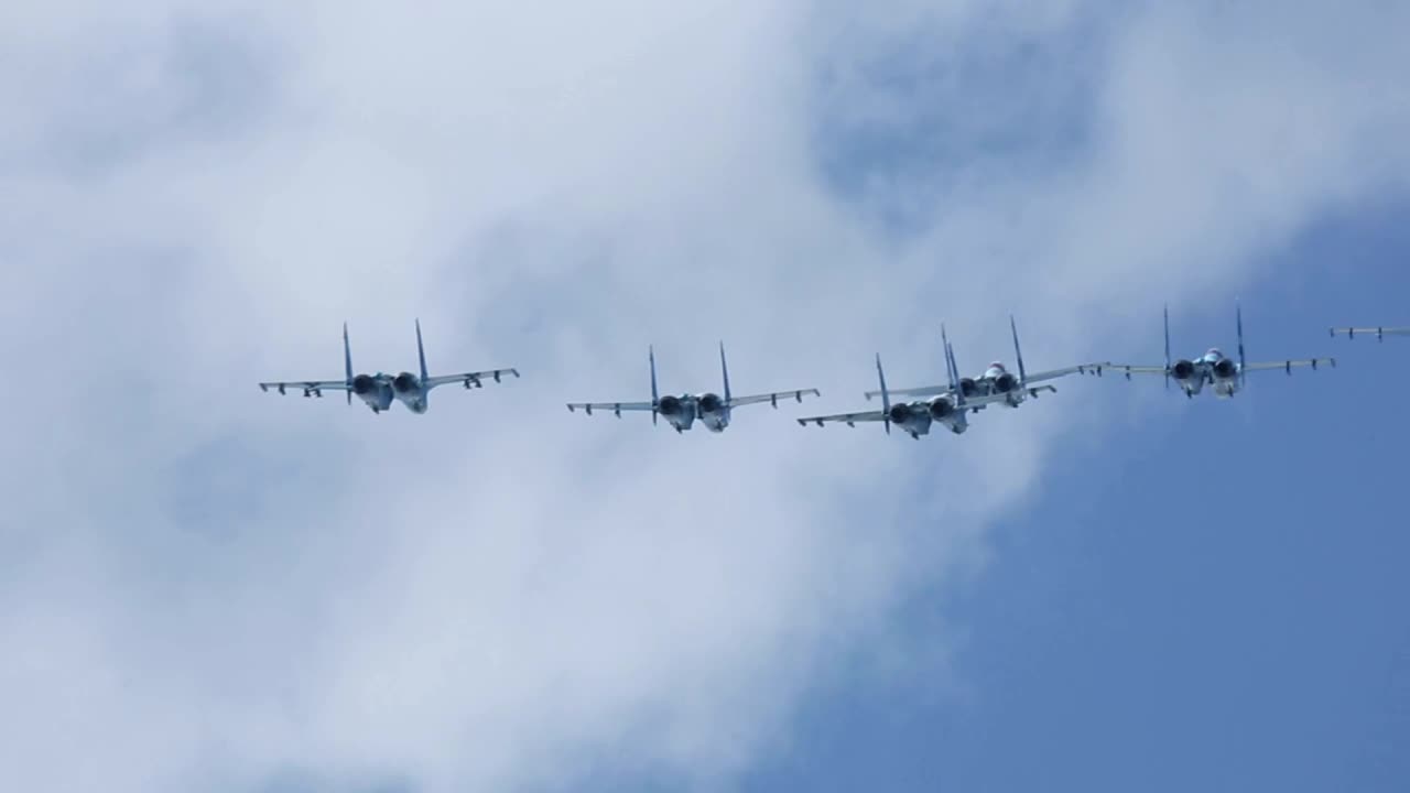 Stock Video Military Airplanes Doing Acrobatics In The Sk Animated Wallpaper - Free Download