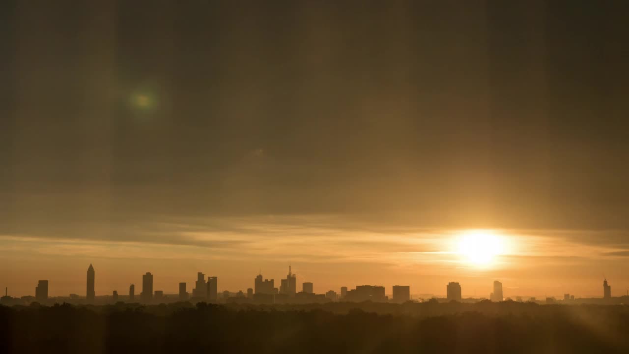 Free Video Stock Sun Setting Behind A Large Skyline  LargeLive Wallpaper - Free Download