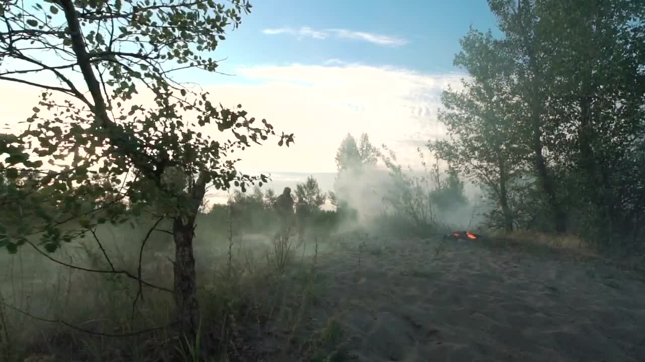 Stock Video Military Men Covering Ground In The Battlefiel Animated Wallpaper - Free Download