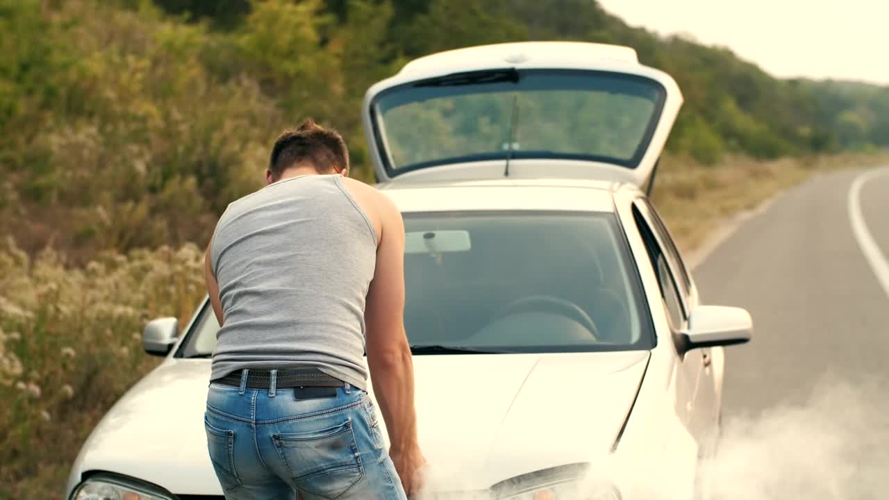 Free Video Stock Stranded On The Road With A Smoking Broken Car Live Wallpaper - Free Download