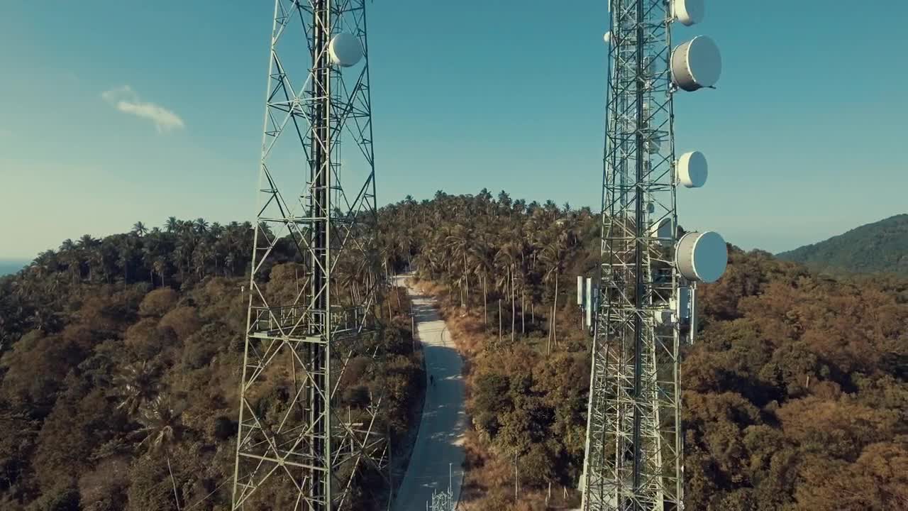 Free Video Stock telecommunication antennas in the mountains Live Wallpaper - Free Download