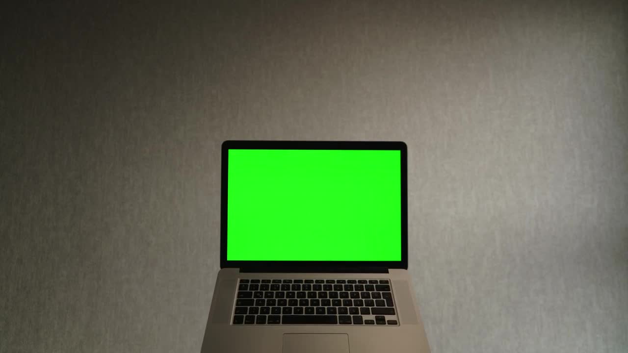 Stock Video Macbook Laptop With Gree Screen Animated Wallpaper - Free Download