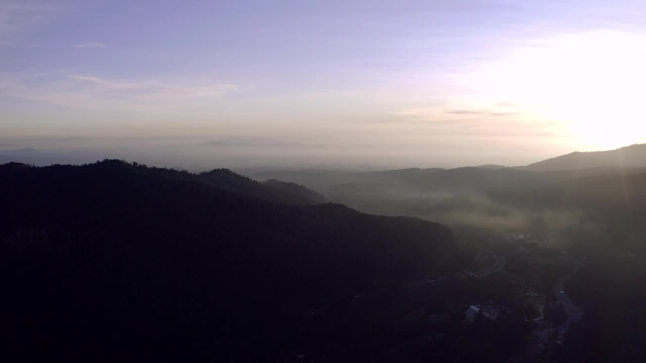 Free Video Stock Sunrise And Mist Over Freeway Live Wallpaper - Free Download