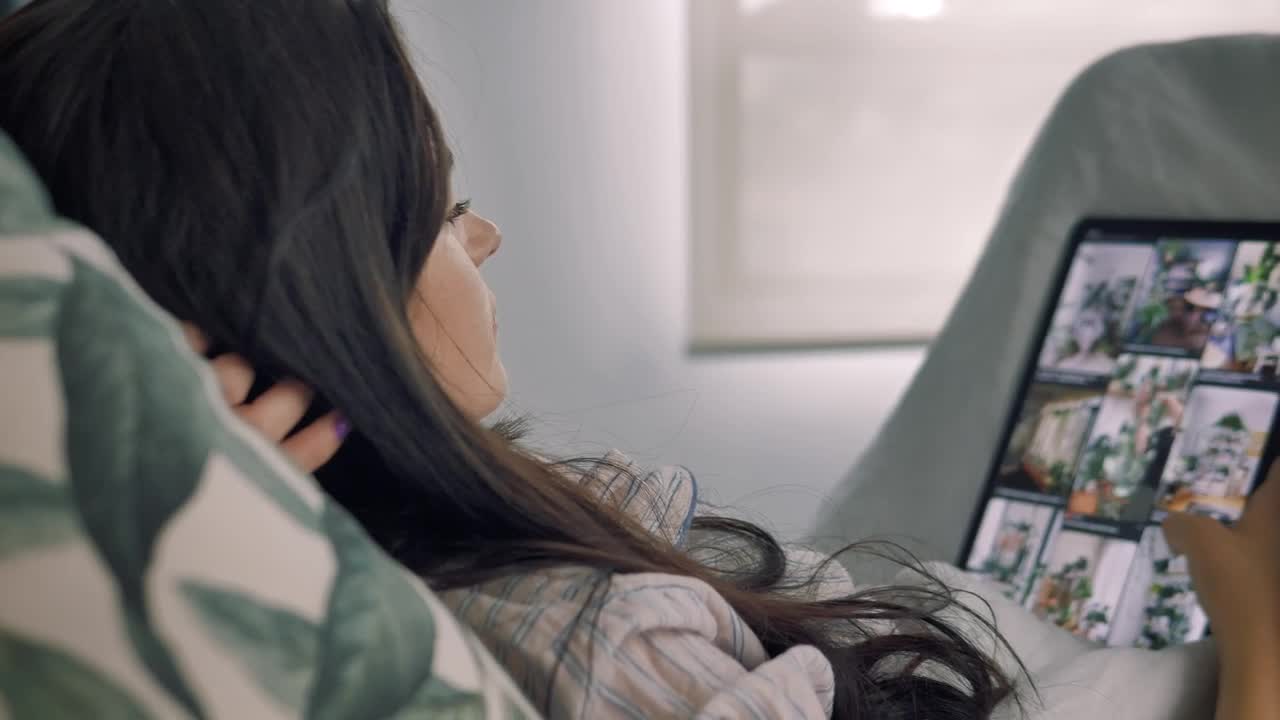 Free Stock Video Woman Looking At Social Media In The Morning Live Wallpaper - Free Download