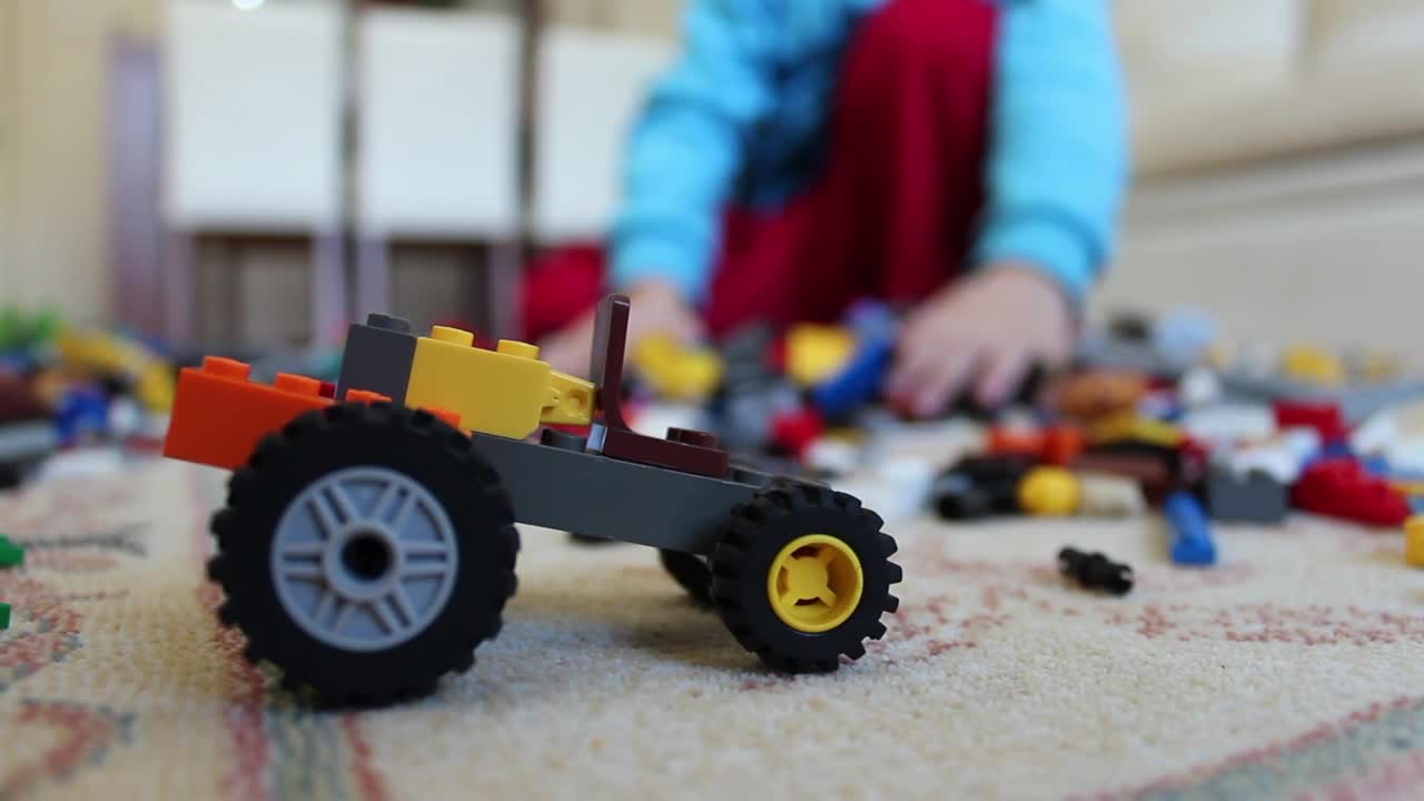 Free Stock Video Shopping Armed Legos By A Child Live Wallpaper - Free Download