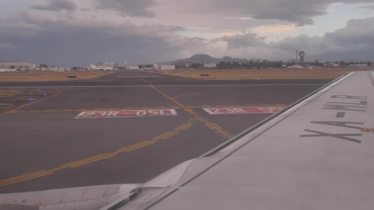 Video Stock Plane Taking Off On A Runway View From A Window Live Wallpaper Free - Free Download