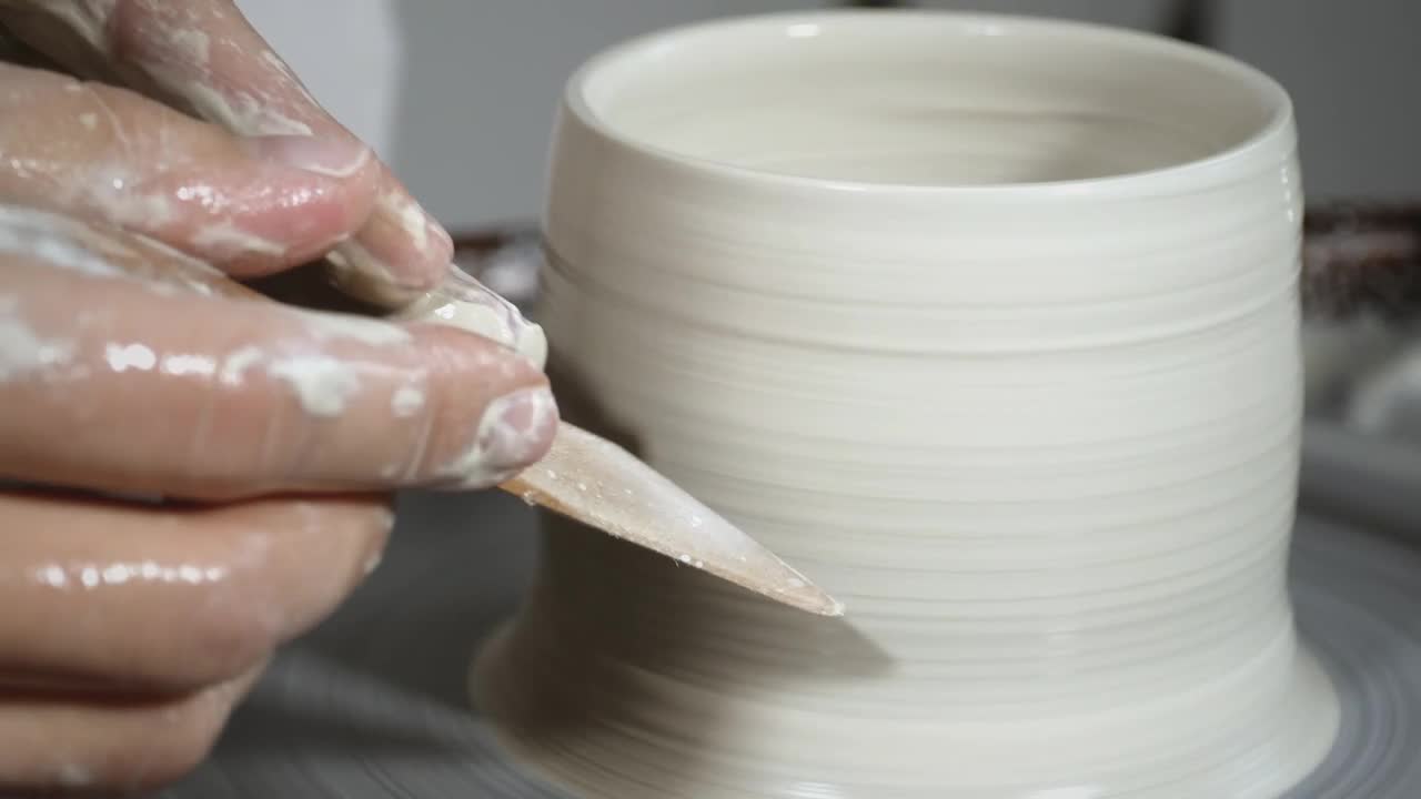 Video Stock Clay Pot Spinning On Pottery Wheel Live Wallpaper For PC - Free Download
