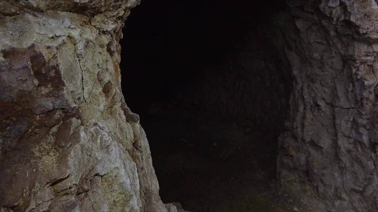 Stock Video Entrance Of A Rock Cave Live Wallpaper For PC - Free Download
