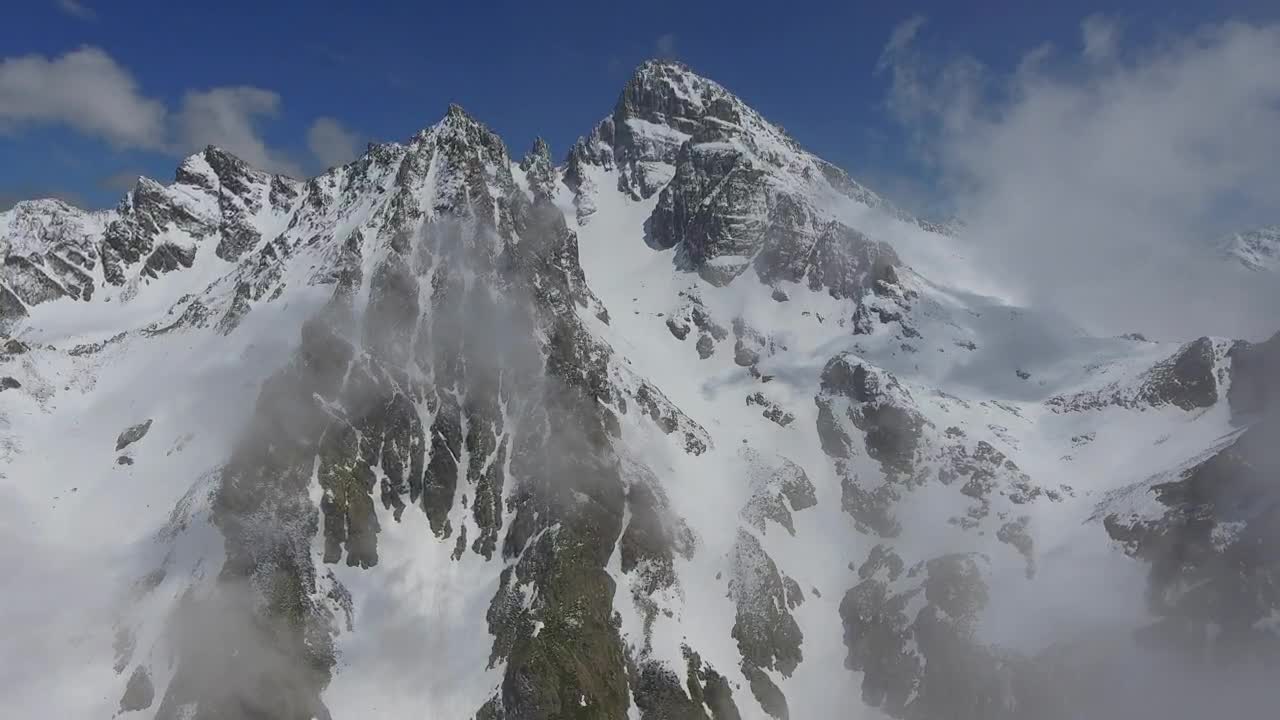 Stock Video Big Snowy Peak And Clouds Live Wallpaper For PC - Free Download