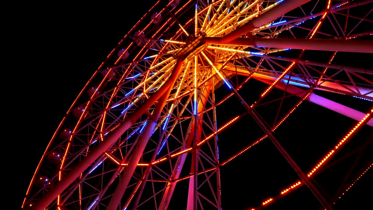 Stock Video Ferris Wheel With Colored Lights Live Wallpaper For PC - Free Download