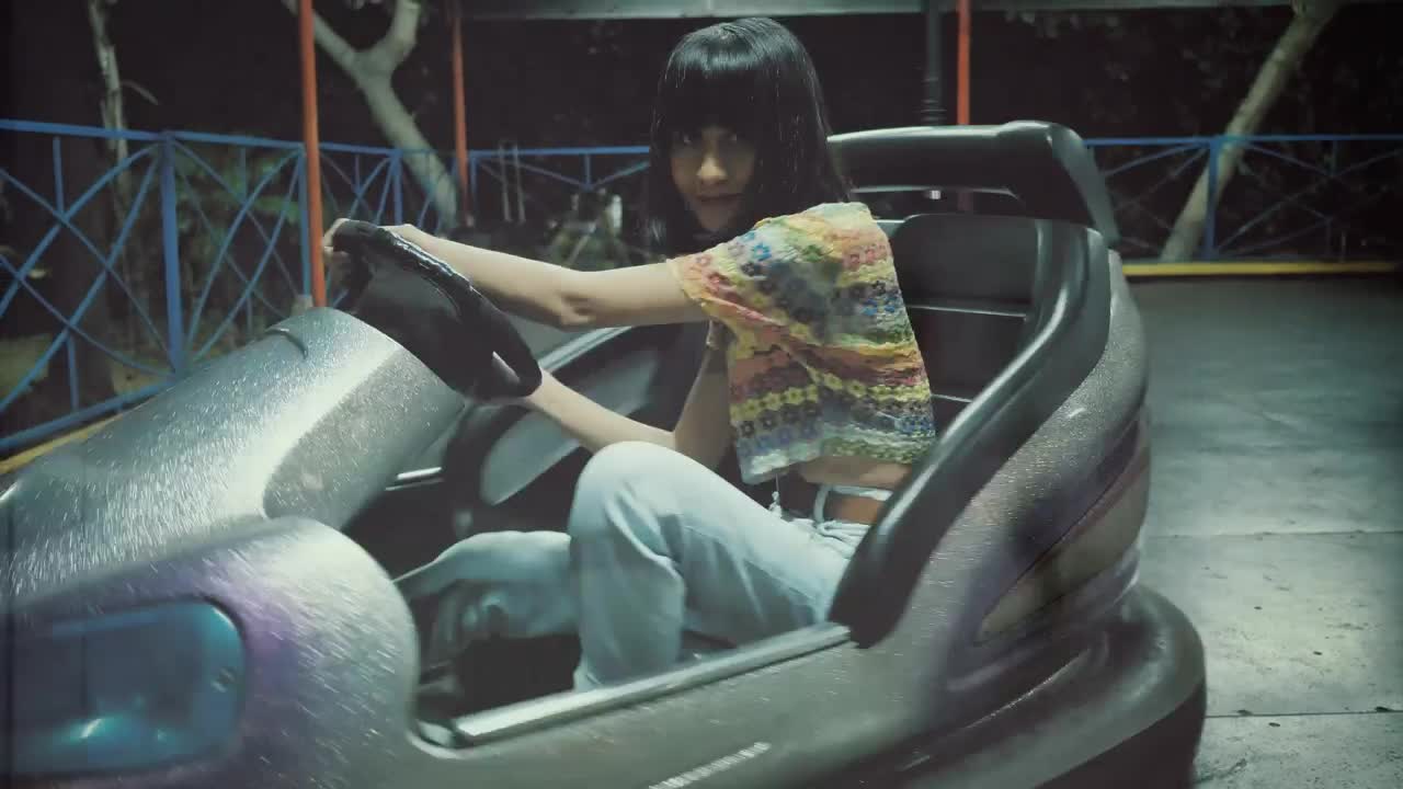 Free Stock Video Women Playing With Bumper Cars Live Wallpaper - Free Download