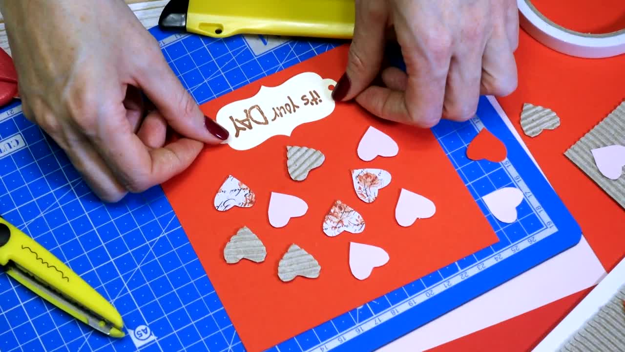 Stock Video Paper Cut Valentines Greeting Card Live Wallpaper - Free Download