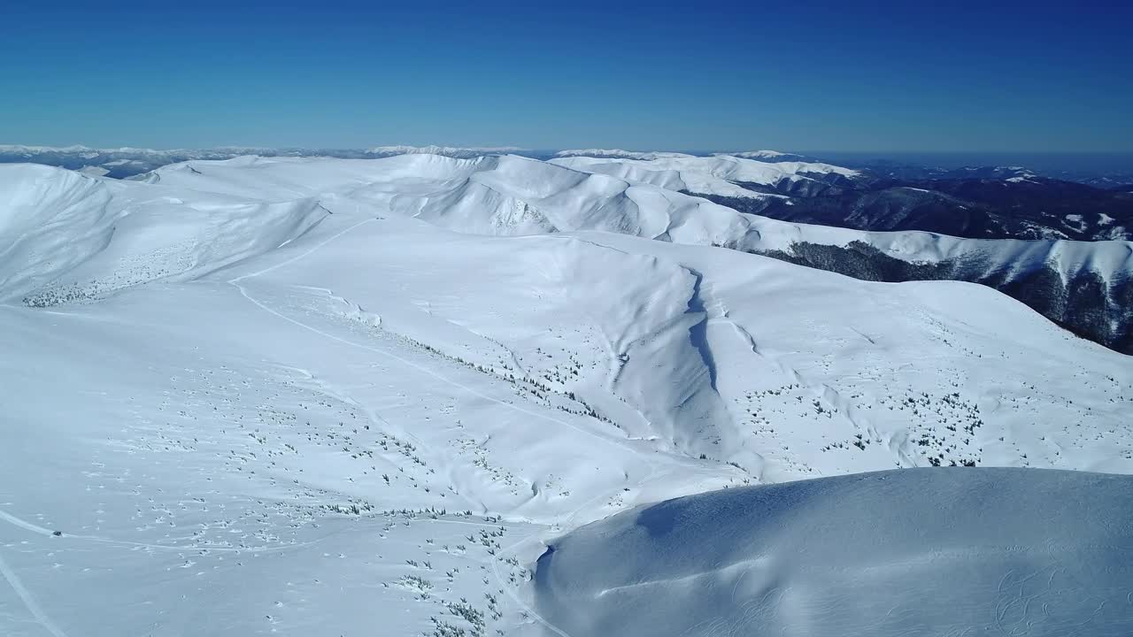Free Video Stock Stunning Snowdrifts In A Mountain Range Live Wallpaper - Free Download
