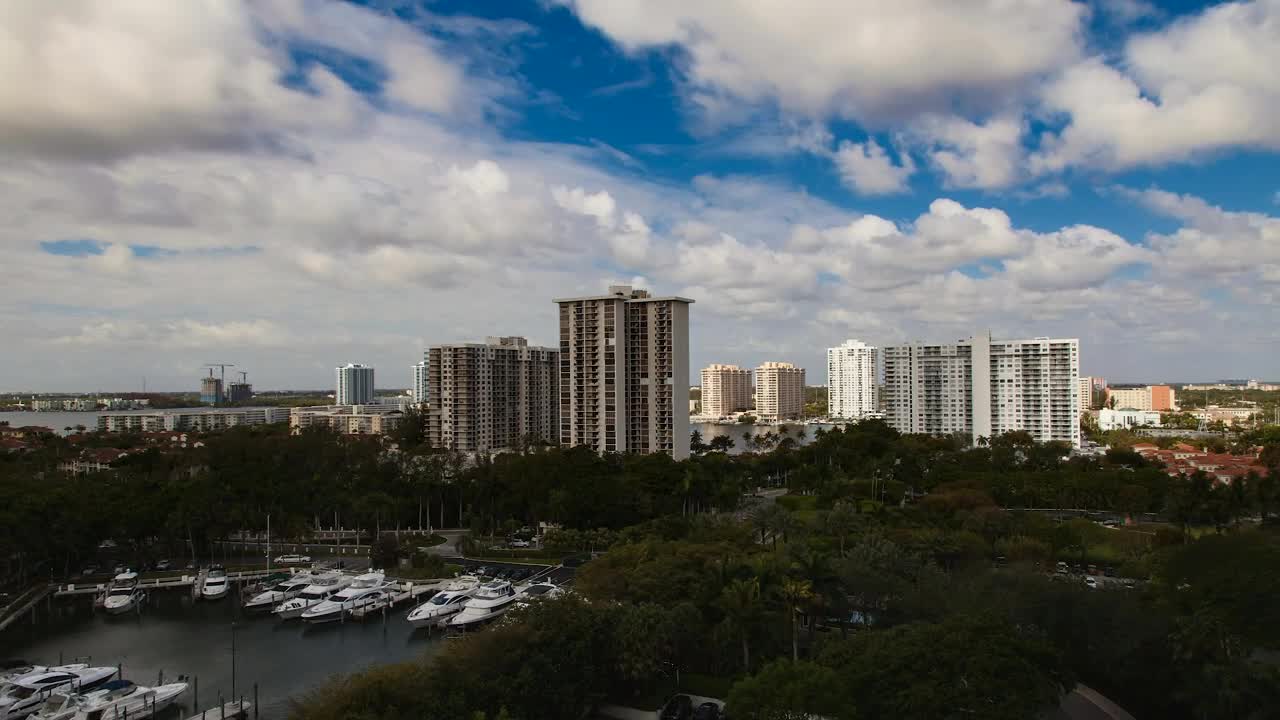 Stock Video Low Clouds Over Miami Animated Wallpaper - Free Download