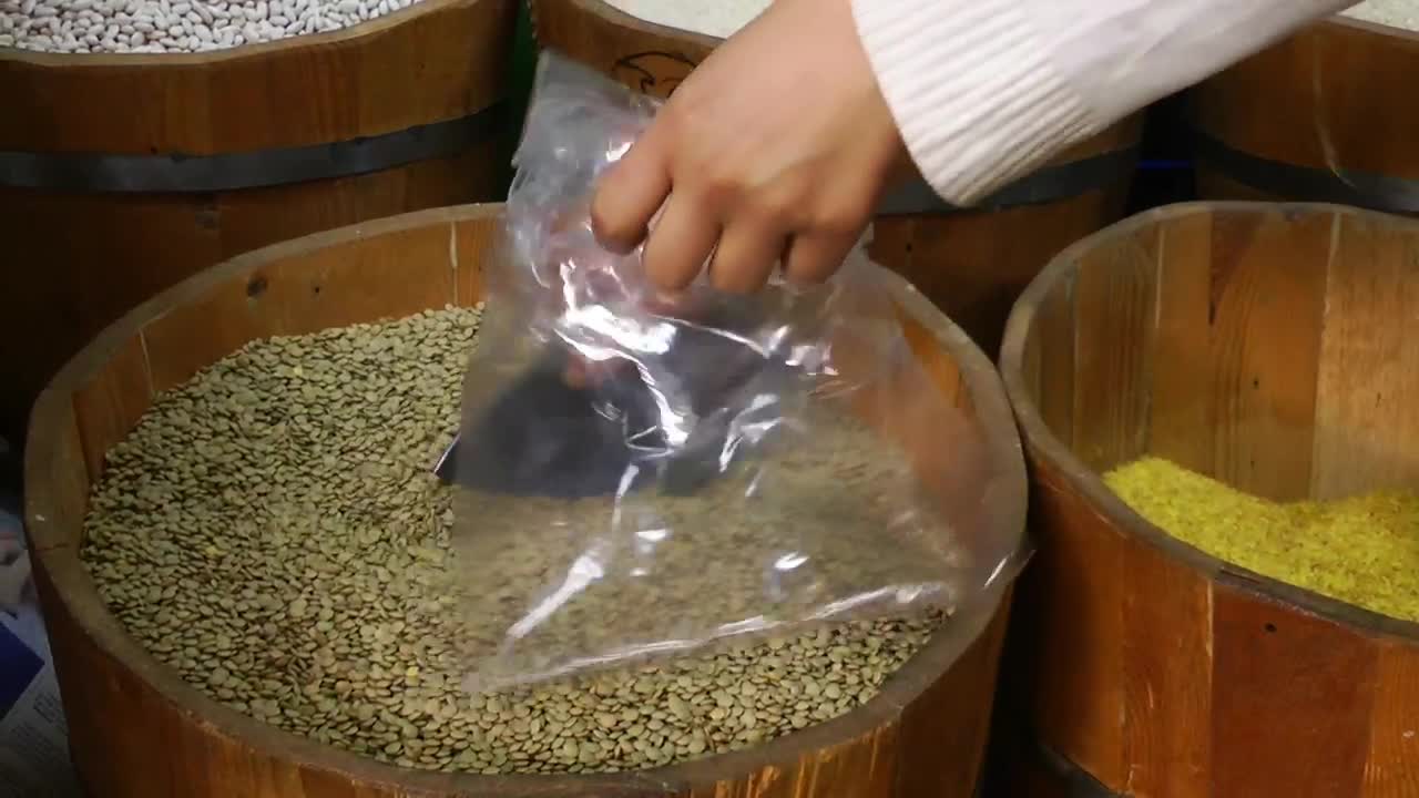 Video Stock Buying Beans In The Market Live Wallpaper For PC - Free Download