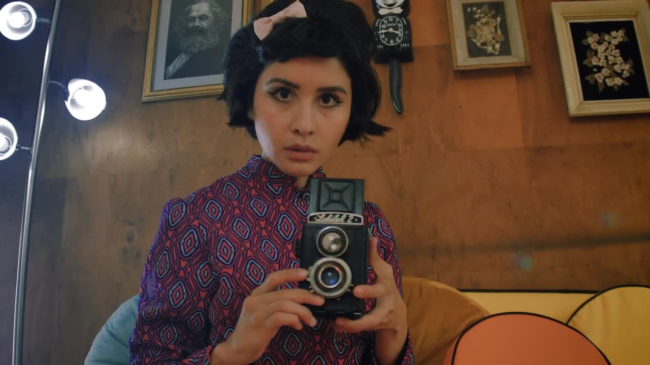 Free Stock Video Woman Taking A Photo With An Old Camera Live Wallpaper - Free Download