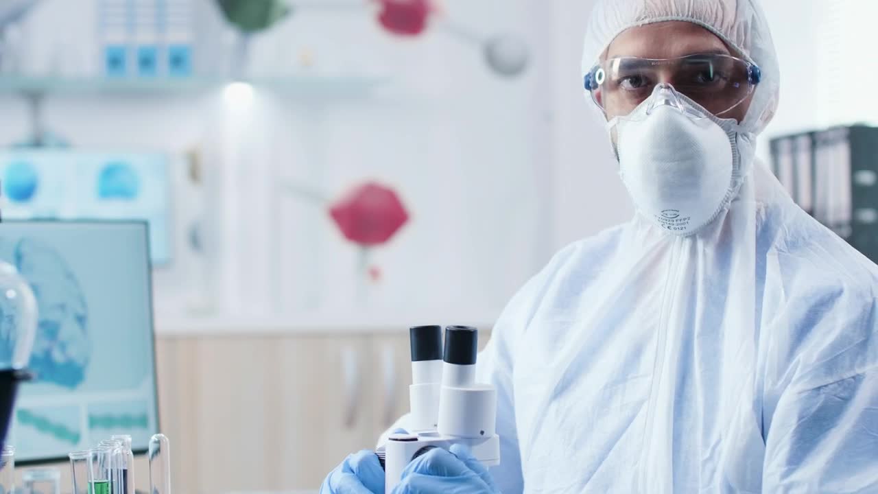 Video Stock Chemist Working In A Laboratory Live Wallpaper For PC - Free Download
