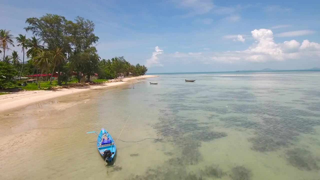 Stock Video Low Flight Over The Seashore At The Beach Animated Wallpaper - Free Download