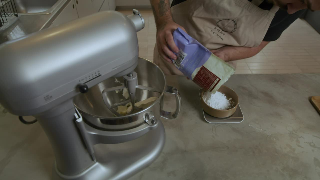 Video Stock Chef Adding Ingredients To An Electric Mixer Live Wallpaper For PC - Free Download