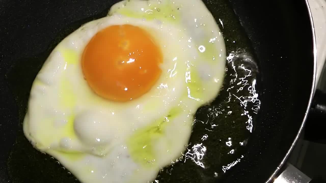 Stock Video Frying A Crashed Egg In A Frying Pan Live Wallpaper For PC - Free Download