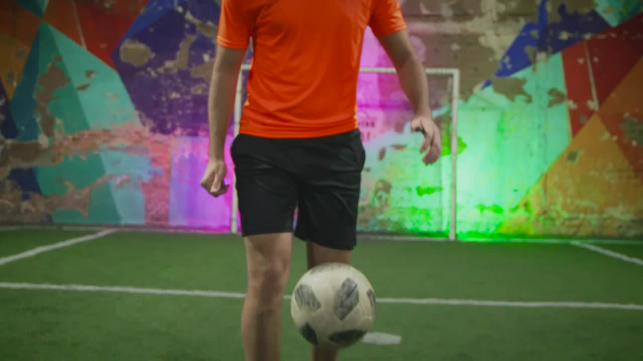 Video Stock Practicing Ball Juggling On A Soccer Field Live Wallpaper Free - Free Download