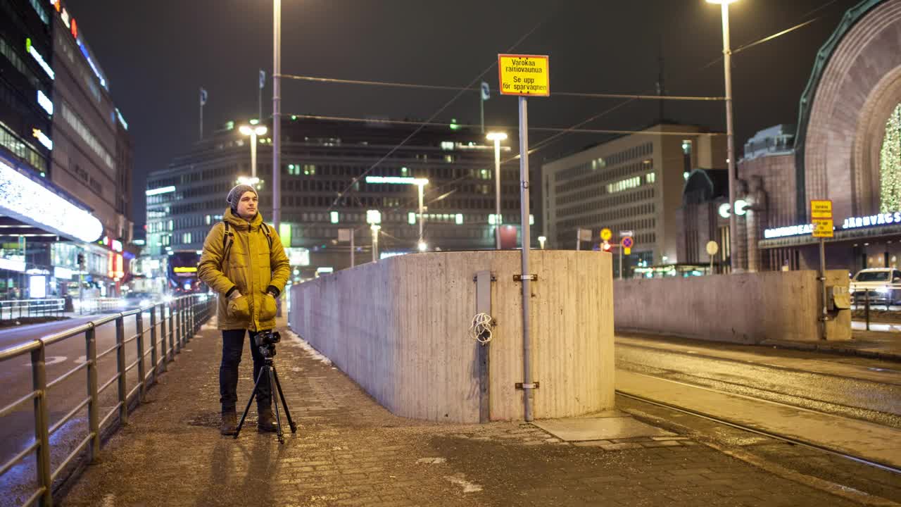 Free Video Stock traffic in helsinki Live Wallpaper - Free Download