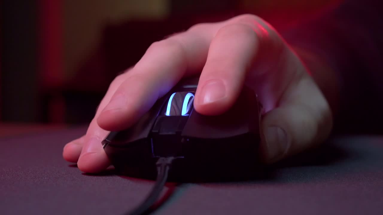 Stock Video Hand Using A Mouse Frantically Live Wallpaper For PC - Free Download