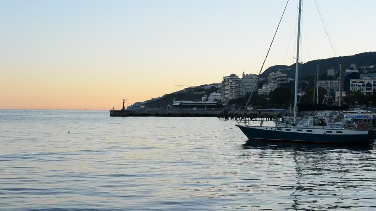Free Stock Video Yacht Docked In The Evening Live Wallpaper - Free Download