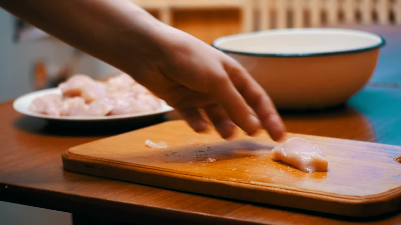 Video Stock Pounding Fresh Meat With A Meat Hammer Live Wallpaper Free - Free Download