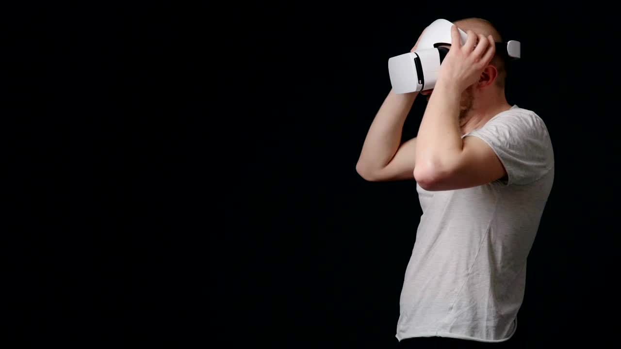 Stock Video Man Boxing In Vr Animated Wallpaper - Free Download