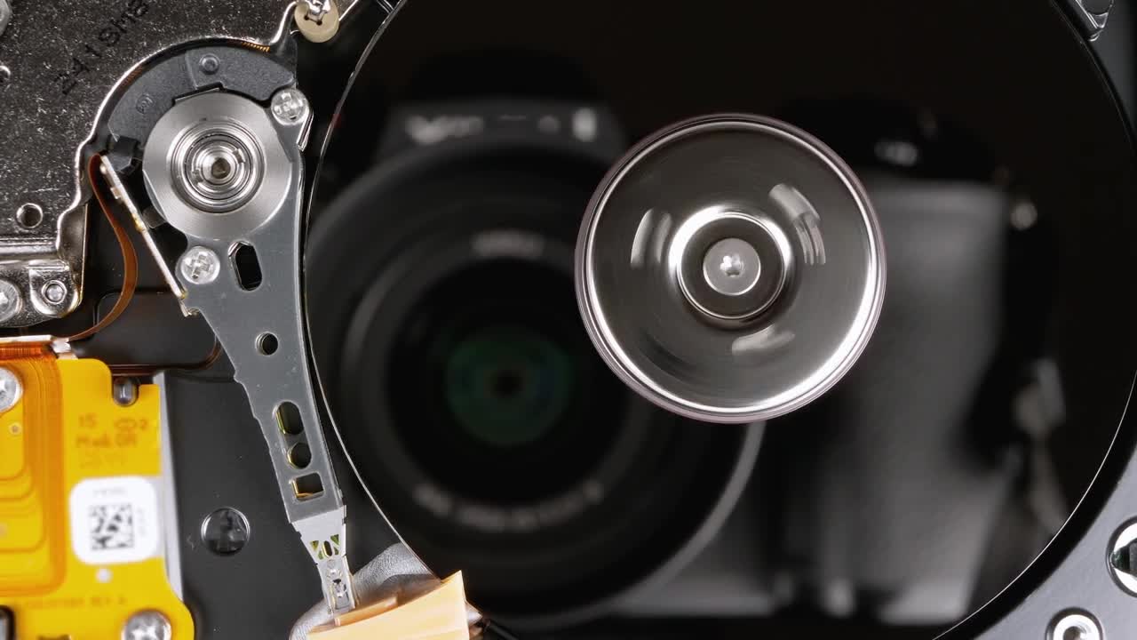 Free Video Stock Spinning Disk Drive And Mechanical Parts Live Wallpaper - Free Download