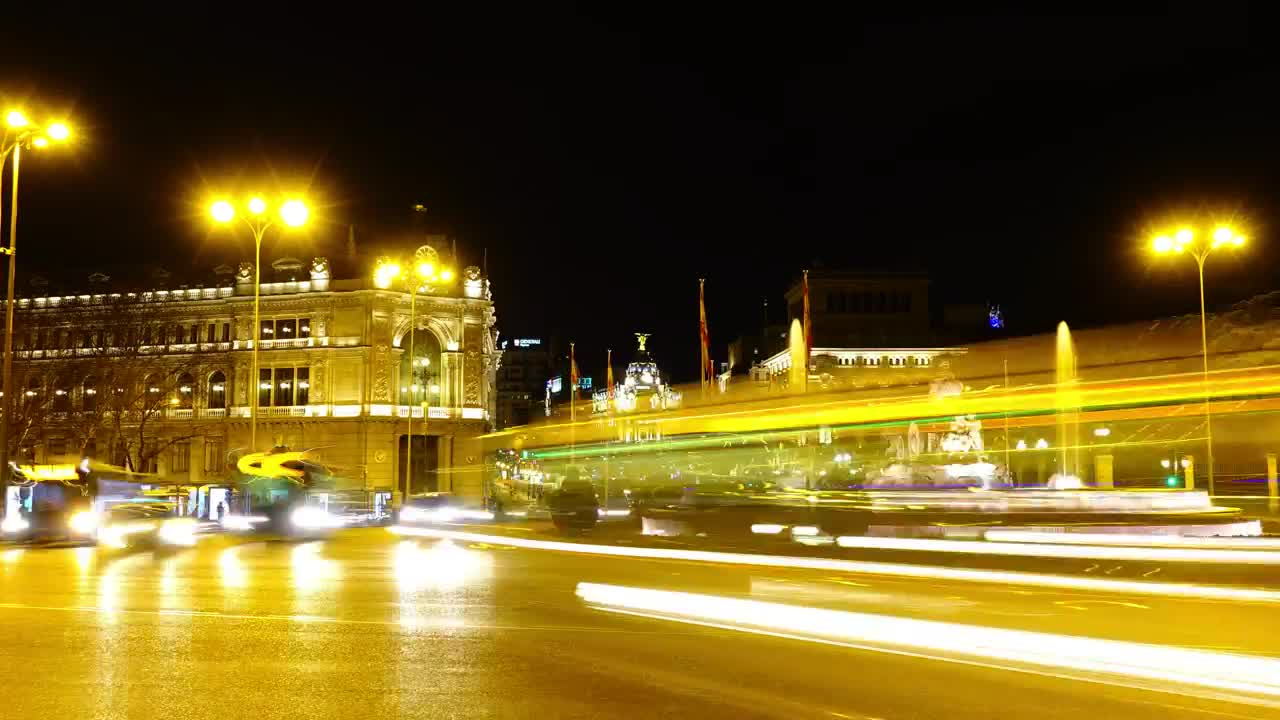 Free Video Stock traffic around cibeles fountain Live Wallpaper - Free Download