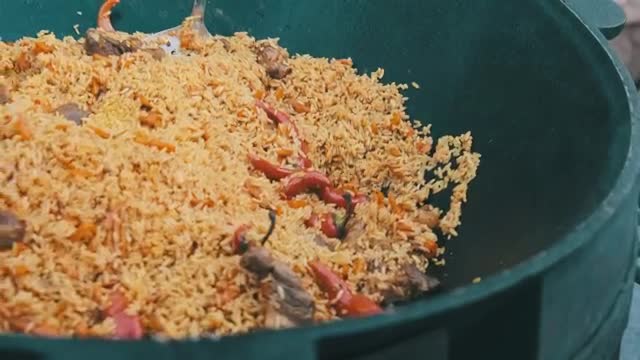 Stock Video Large Casserole Cooking Rice Smal Animated Wallpaper - Free Download