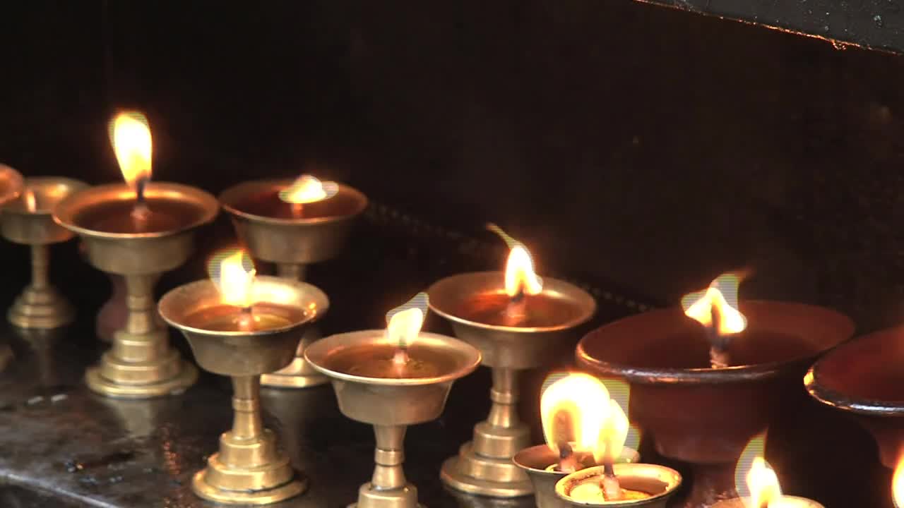 Video Stock Close Up Of Burning Candles Live Wallpaper For PC - Free Download