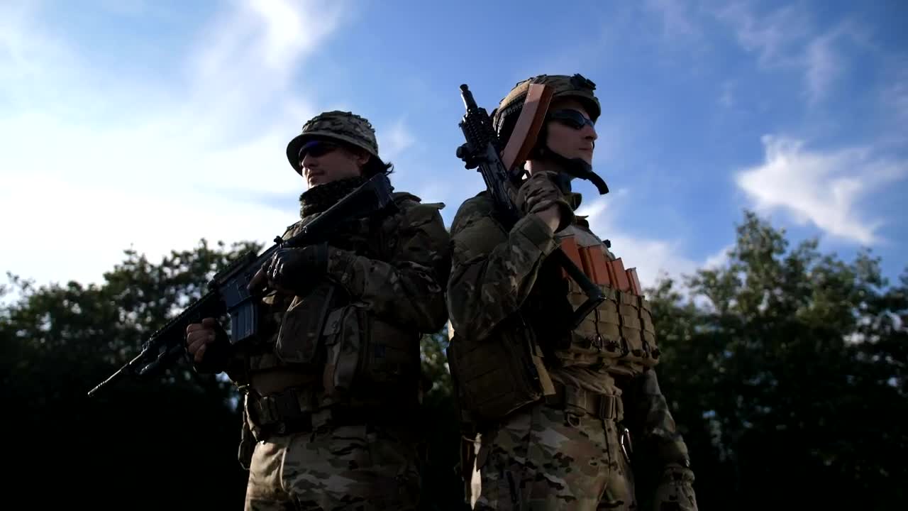 Free Video Stock Soldiers Standing With Rifles Live Wallpaper - Free Download