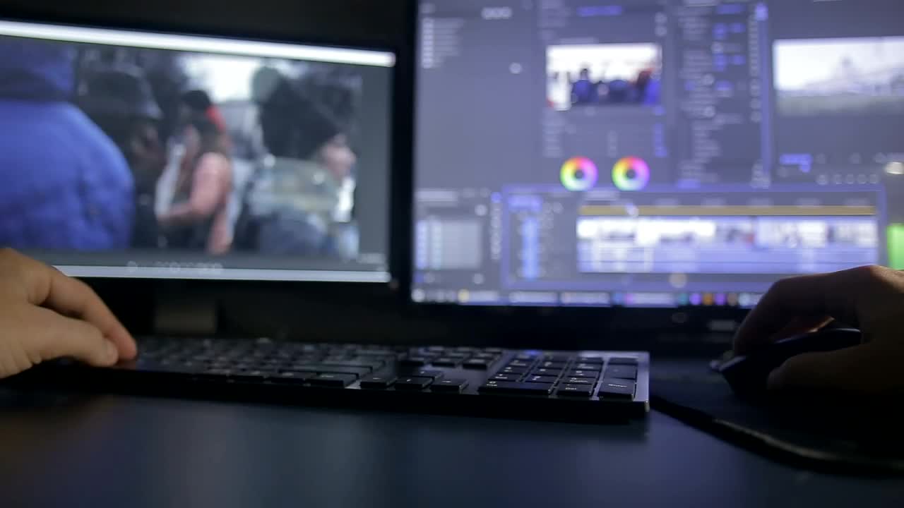 Free Video Stock timelapse of a person editing a video Live Wallpaper - Free Download
