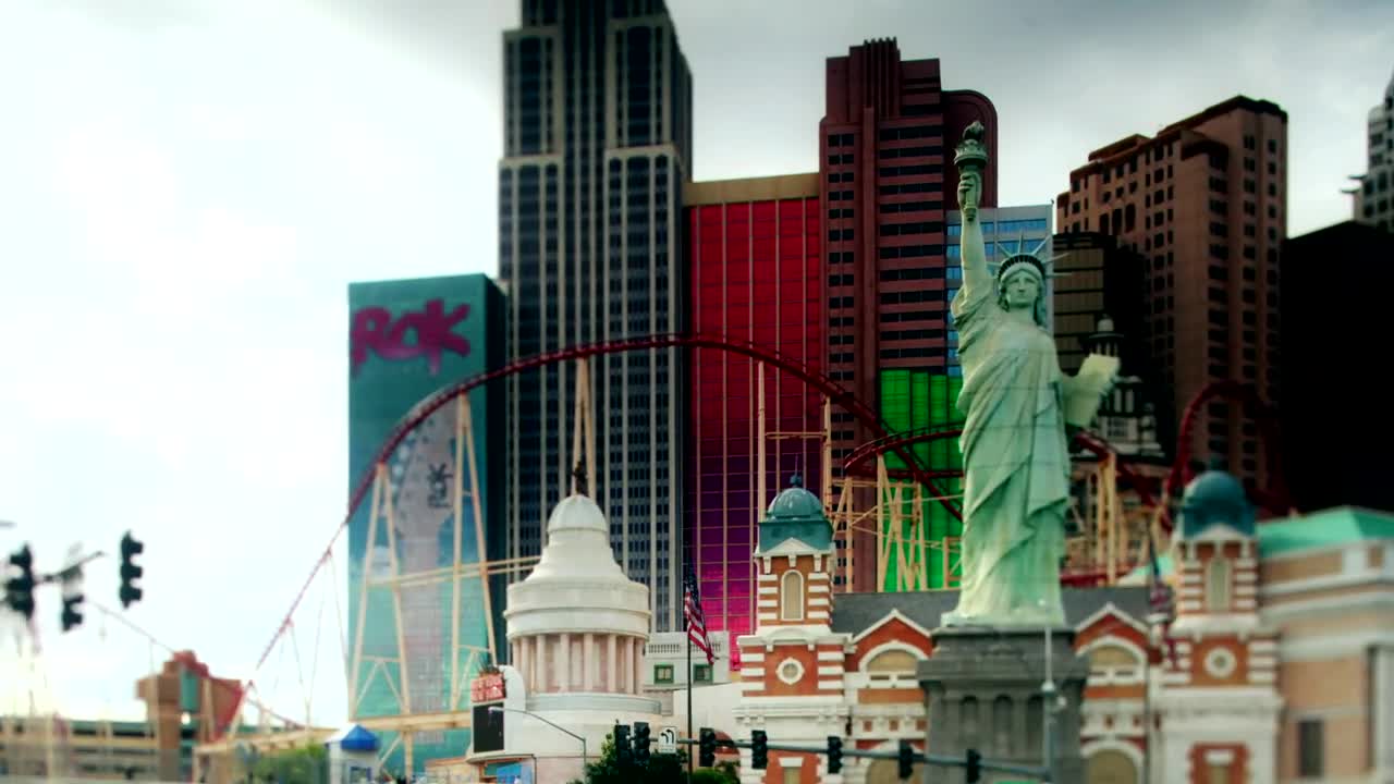 Stock Video Pan Shot In A Las Vegas Avenue Live Wallpaper - Free Download