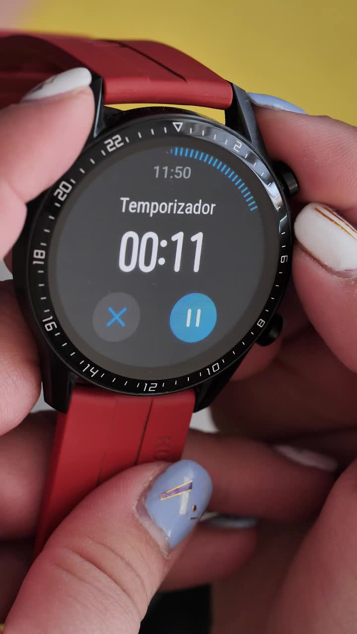 Free Video Stock Smart Watch With Timer Held By A Woman Live Wallpaper - Free Download