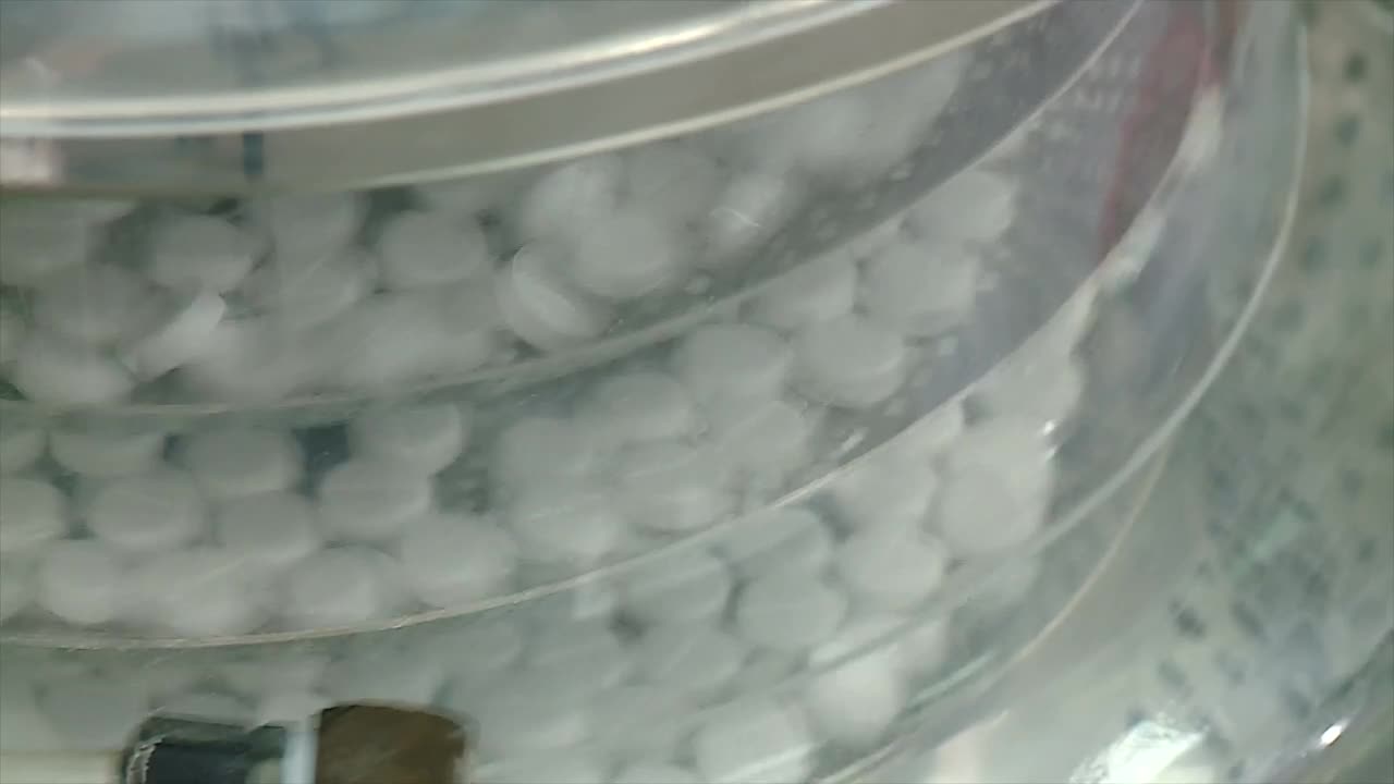 Video Stock Pills On Rotating Trays Live Wallpaper Free - Free Download