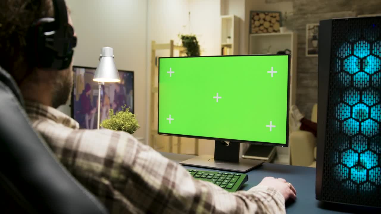 Stock Video Man Gaming At Home With Green Screen Monitor Animated Wallpaper - Free Download