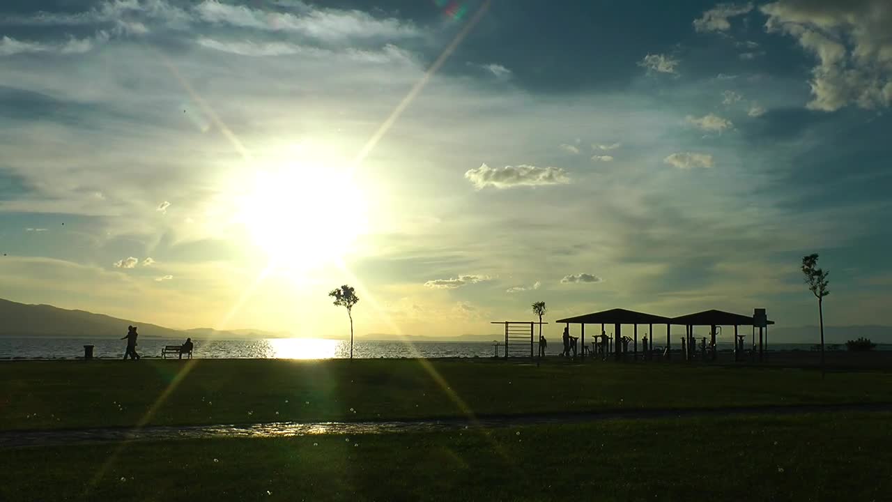 Free Video Stock Sun Shine On The Beach At Dusk Live Wallpaper - Free Download