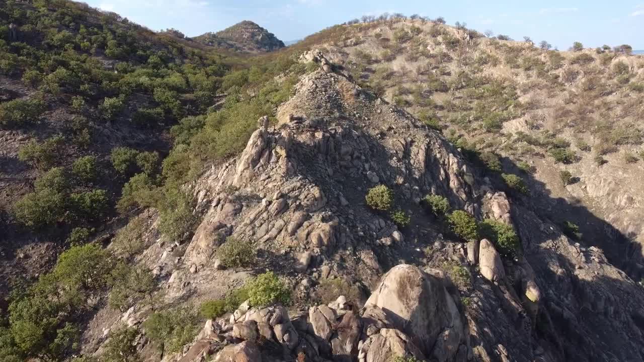 Free Video Stock Slow Ride Over A Rocky Hill Live Wallpaper - Free Download