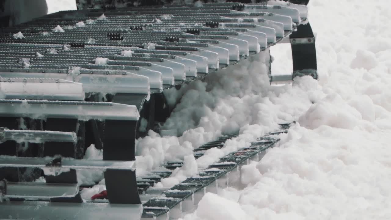 Video Stock Caterpillar Tracks Covered In Snow Live Wallpaper For PC - Free Download