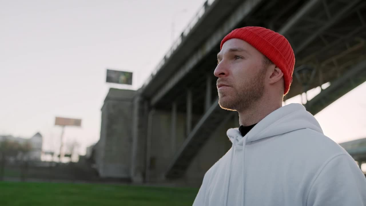 Stock Video Epic Shot Of An Urban Athlete Starting To Run Live Wallpaper For PC - Free Download