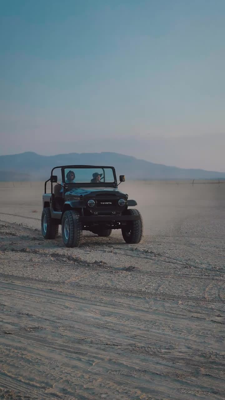 Free Video Stock Small Pickup Truck In A Wide Dirt Desert Live Wallpaper - Free Download