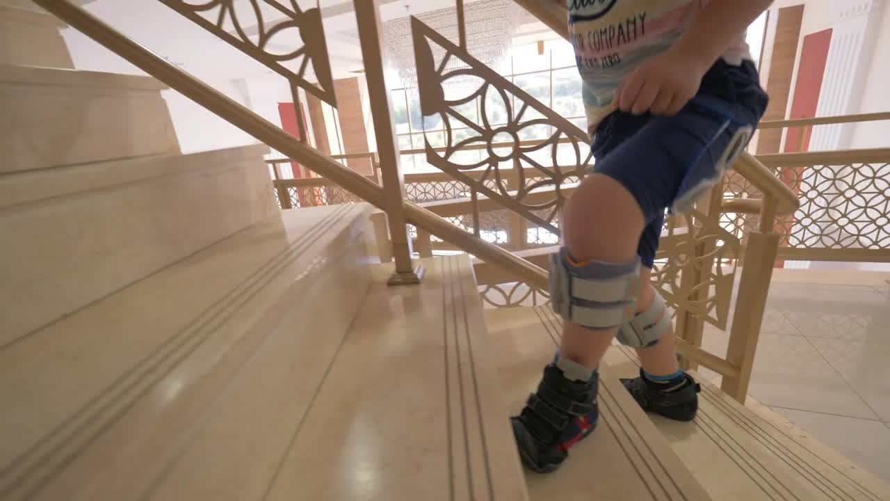 Video Stock Climbing The Stairs Without Assistance Live Wallpaper For PC - Free Download