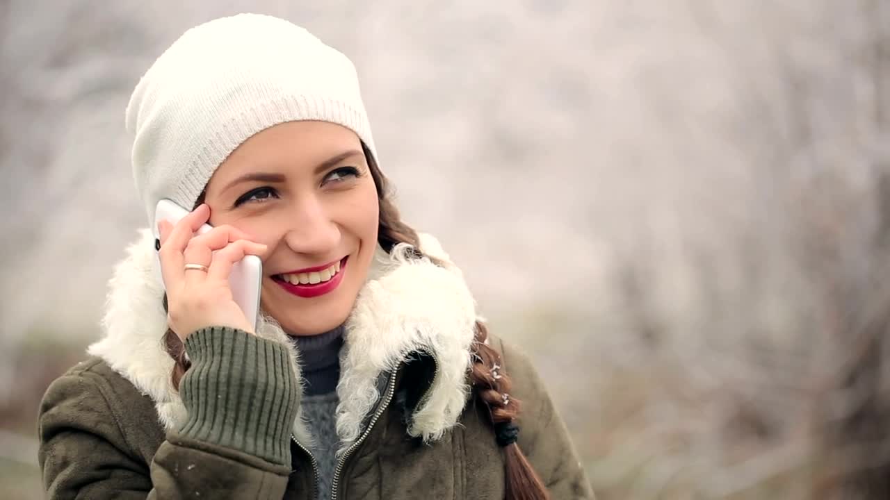 Free Stock Video Woman Receiving A Family Call At Christmas Live Wallpaper - Free Download